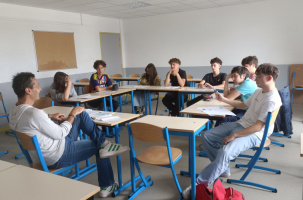 Réunion de rédaction pour les  lycéens