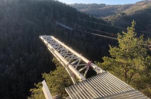 Le point de vue sur l'évolution de la passerelle de Grazac