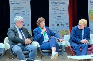 Marie-Agnès Petit, présidente du département autour d’une table ronde avec Marc Fesneau
