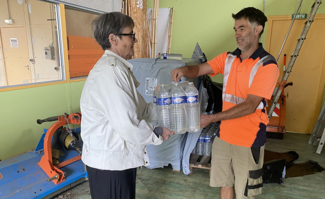 Plus de 8 500 bouteilles ont été distribuées en 6 jours