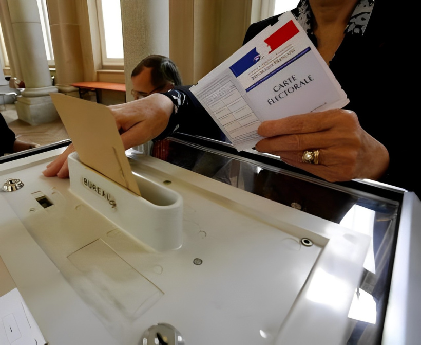 Les maires représentent le 1er maillon entre les habitants et les décisions municipales.