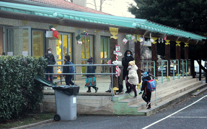 L'école publique de Corsac à Brives-Charensac. Vers sa dernière année de service ?