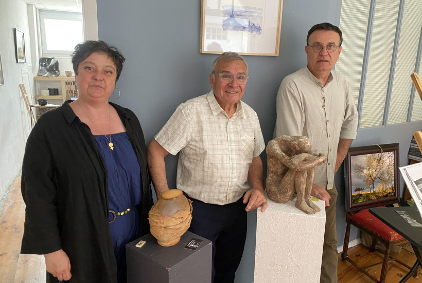 Les trois capitaines du navire pour un voyage de trois mois dans la boutique éphémère. 