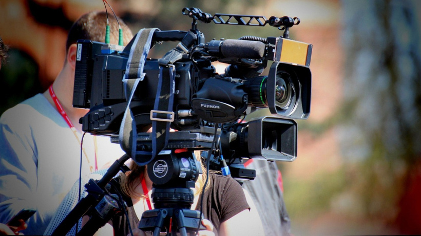 De plus en plus, la ville du Puy-en-Velay devient un plateau de cinéma. 