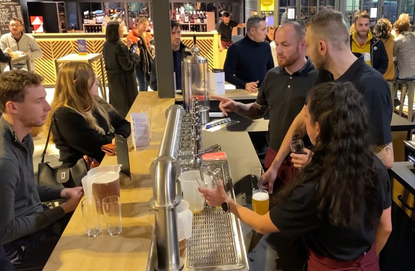 Guillaume Fourcade durant le jour numéro 1 des Halles Ponotes au Puy-en-Velay.