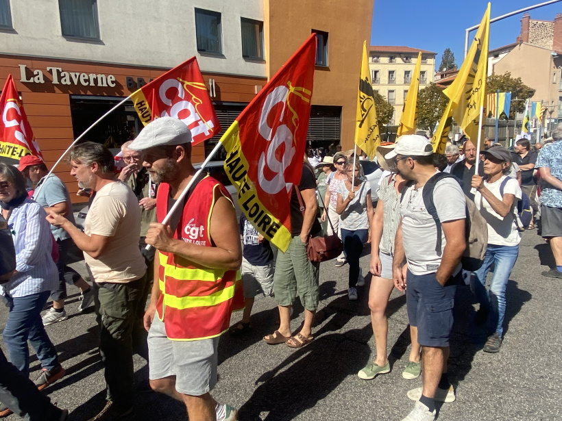 Le cortège s'est élancé peu après 14 h
