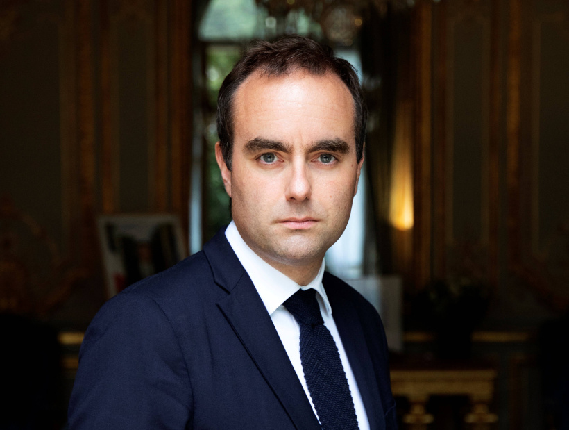 Sébastien Lecornu, ex-ancien 1er ministre du gouvernement français. 