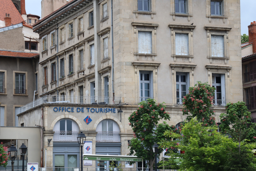 L'ancien Office de tourisme du Puy, friande de subventions. 