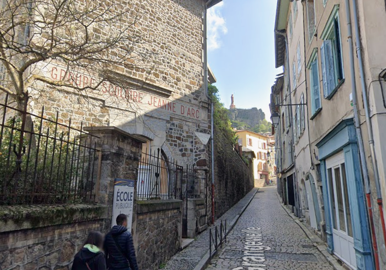 La fuite a eu lieu rue Grangevieille.