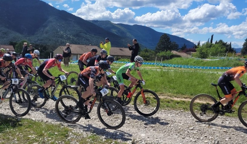 Des vélos, du soleil et des chemins... what else ? 