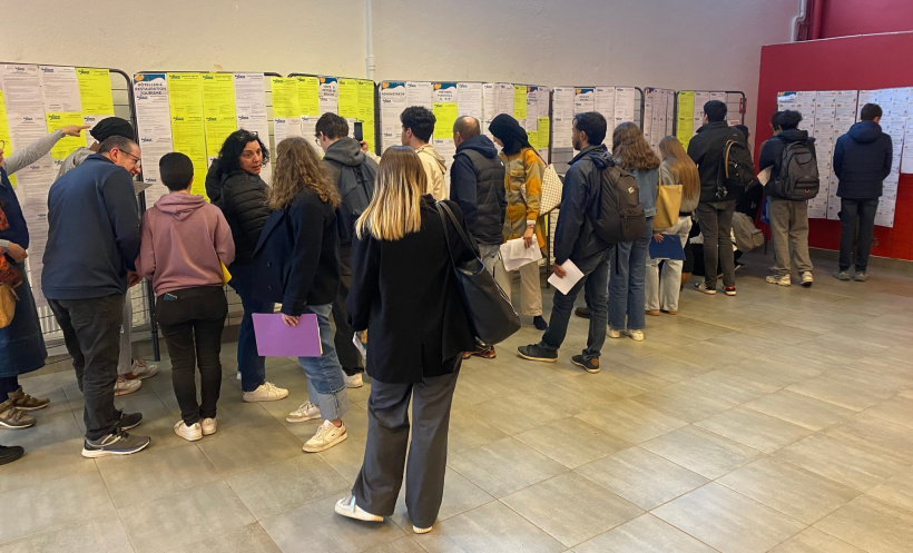 Les nombreuses offres d'emploi affichées 