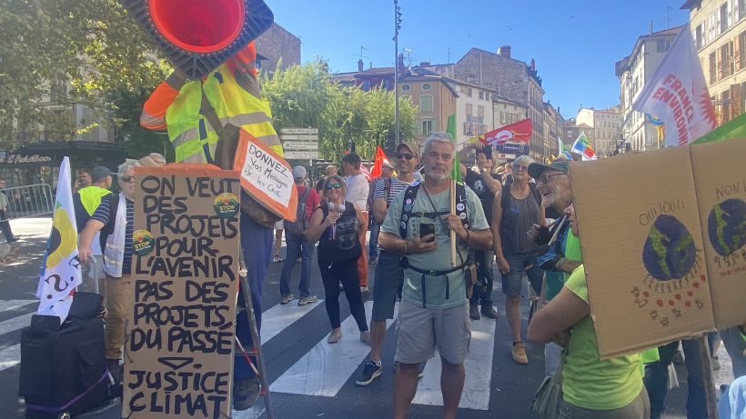 Plusieurs pauses ont ponctué la marche
